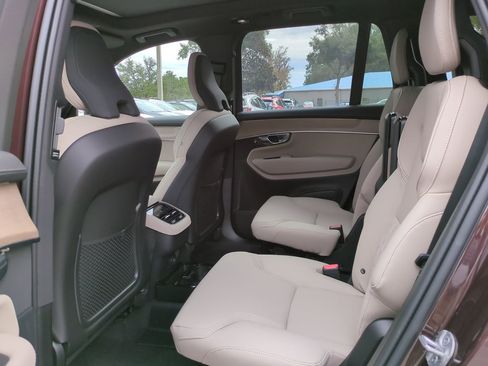 New 2026 Volvo XC90 B6 Plus image 12