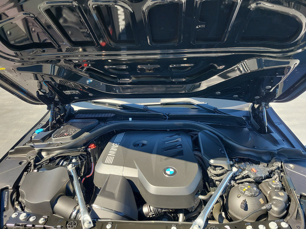 Used 2026 BMW 530i w/ M Sport Package RWD image 32