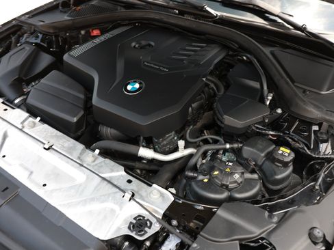Used 2020 BMW 330i Sedan w/ Convenience Package RWD image 46