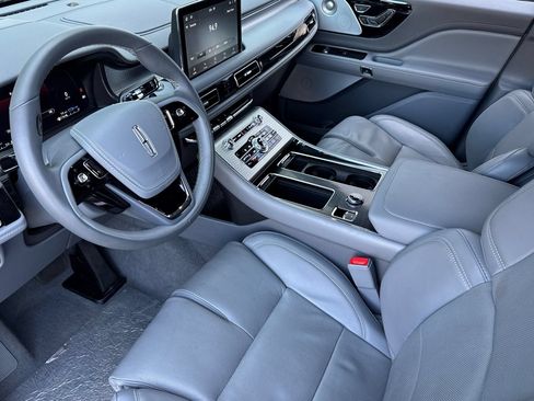 Certified 2020 Lincoln Aviator Grand Touring w/ Equipment Group 301A AWD/4WD image 25