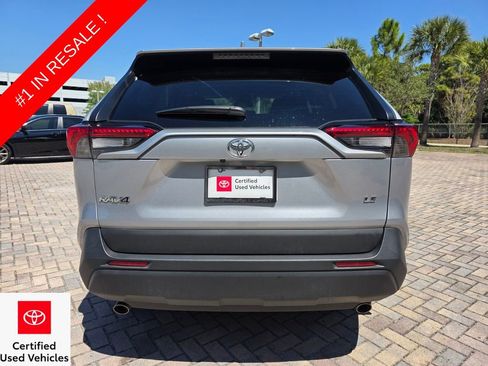 Used 2025 Toyota RAV4 LE image 10