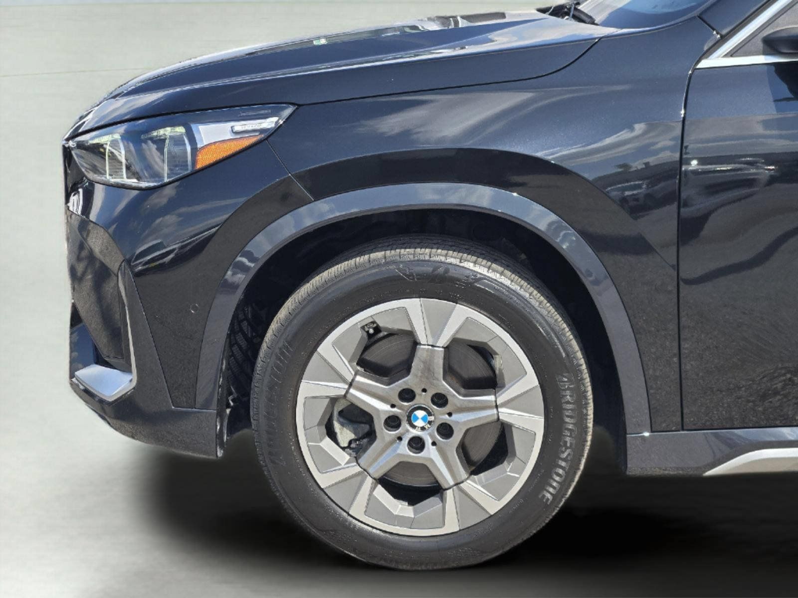 Used 2023 BMW X1 xDrive28i AWD/4WD image 9