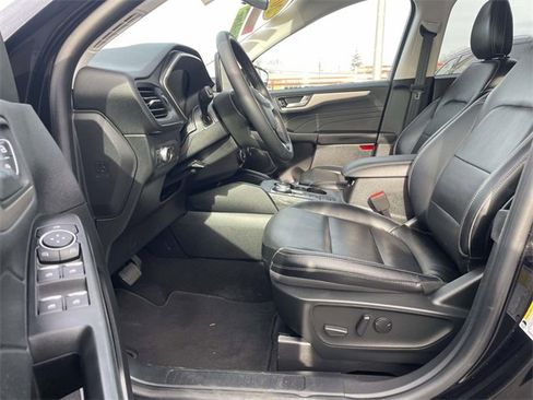 Used 2022 Ford Escape SEL image 8