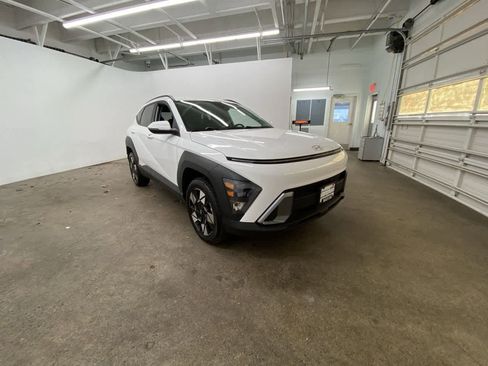 Used 2024 Hyundai Kona SEL image 8