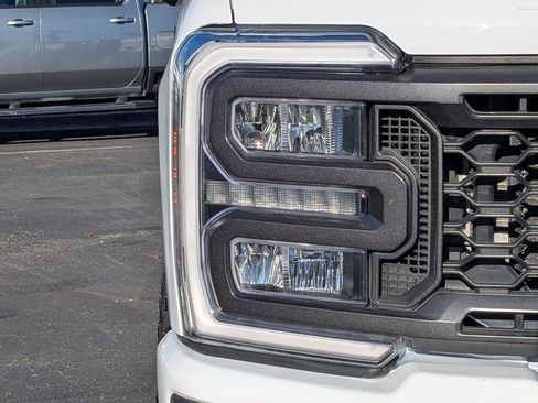 Used 2023 Ford F250 XLT w/ XLT Premium Package image 10