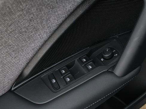 New 2026 Volkswagen Tiguan S AWD/4WD image 7