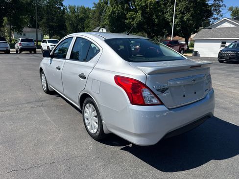 Used 2015 Nissan Versa S Plus FWD image 5