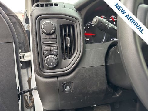 Used 2025 Chevrolet Silverado 2500 Custom w/ Custom Value Package image 19