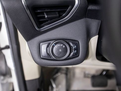 Used 2013 Ford C-MAX SEL FWD image 33