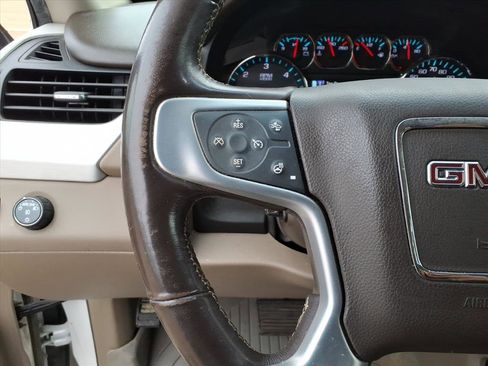 Used 2018 GMC Yukon SLT w/ Open Road Package image 11