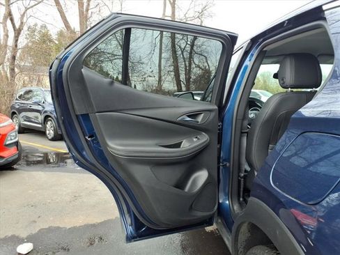 Used 2023 Buick Encore GX Select image 13