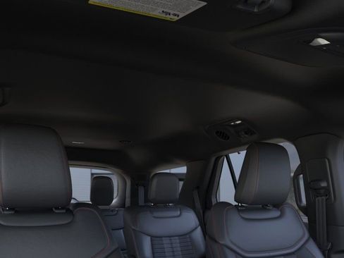 Used 2025 Ford Explorer ST-Line w/ Premium Package RWD image 22