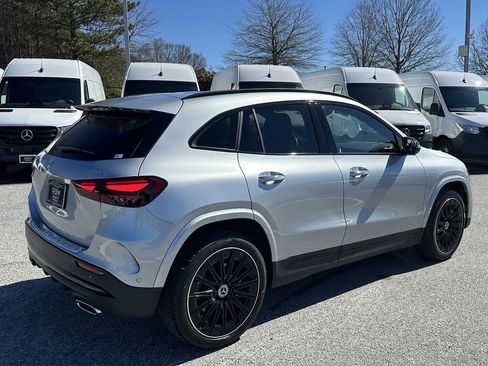Certified 2025 Mercedes-Benz GLA 250 4MATIC image 8