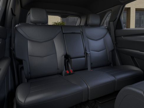 New 2025 Cadillac XT5 Luxury FWD image 17