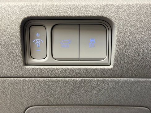 Used 2025 Kia Sorento SX image 29