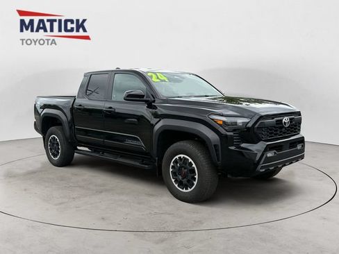 Used 2024 Toyota Tacoma TRD Off-Road AWD/4WD image 1