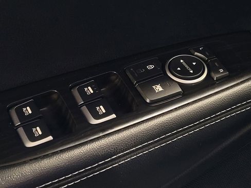 Used 2020 Kia Sorento LX w/ LX I4 Convenience Package FWD image 27