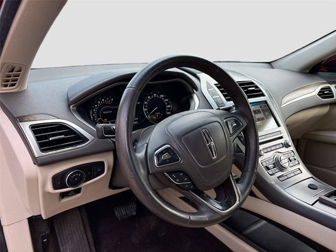 Used 2017 Lincoln MKZ Select w/ Select Plus Package FWD image 9