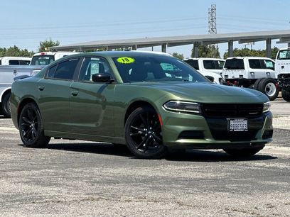 Used 2018 Dodge Charger SXT w/ Blacktop Package