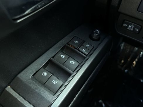 Used 2021 Toyota Tacoma TRD Off-Road image 22