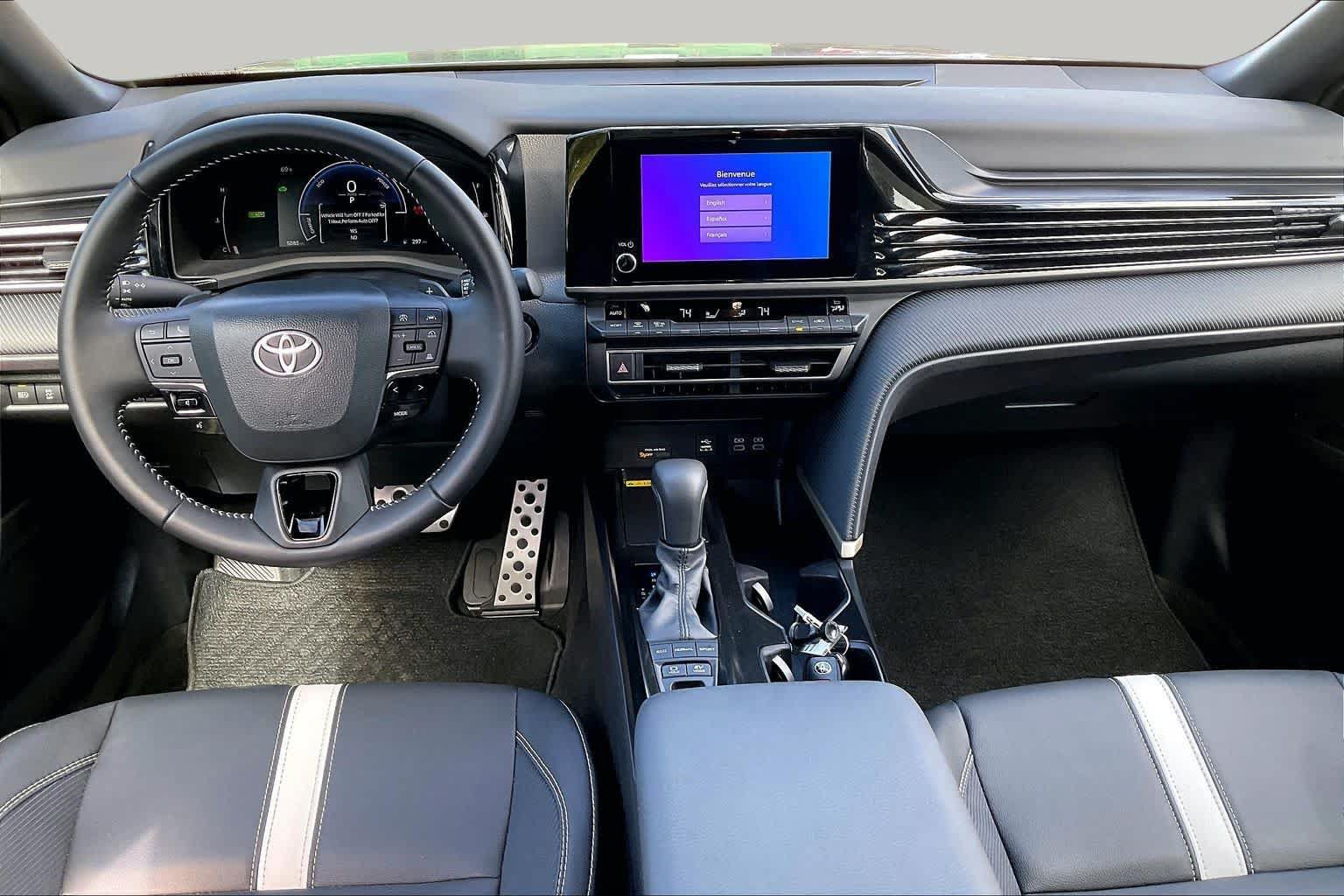 Used 2026 Toyota Camry SE w/ Convenience Package FWD image 15
