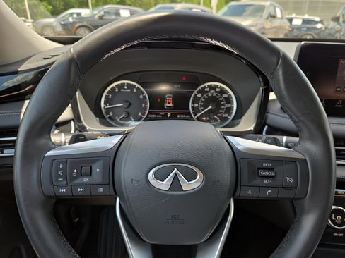 Used 2023 INFINITI QX60 Pure AWD/4WD image 10