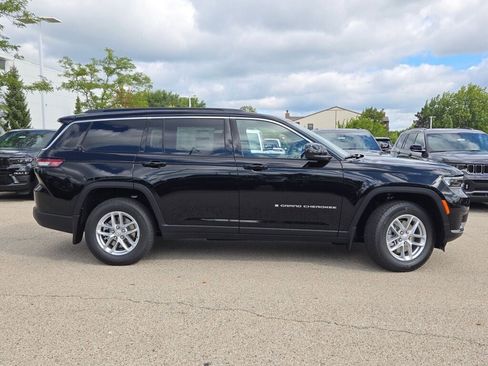New 2025 Jeep Grand Cherokee L Laredo w/ Trailer Tow Package image 6