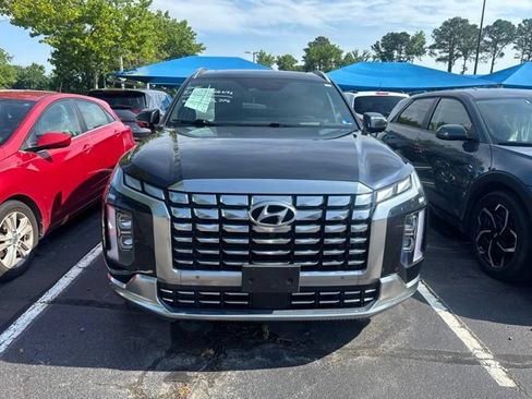 Used 2024 Hyundai Palisade Calligraphy AWD/4WD image 3