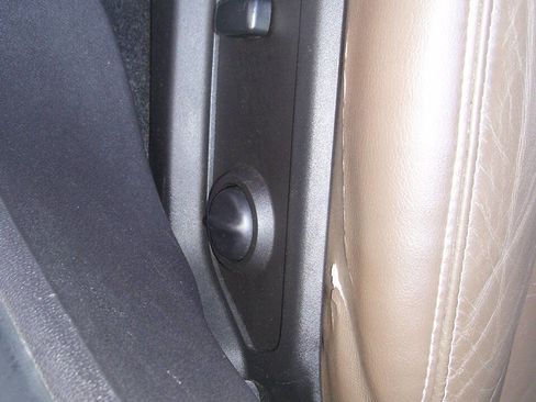 Used 2017 GMC Acadia Limited SLT image 12