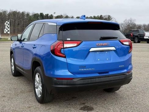 Used 2024 GMC Terrain SLE AWD/4WD image 6