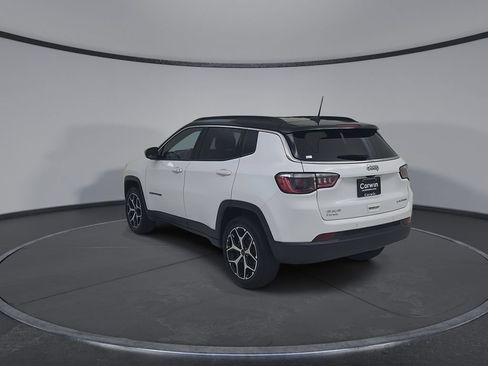 Certified 2025 Jeep Compass Limited AWD/4WD image 12