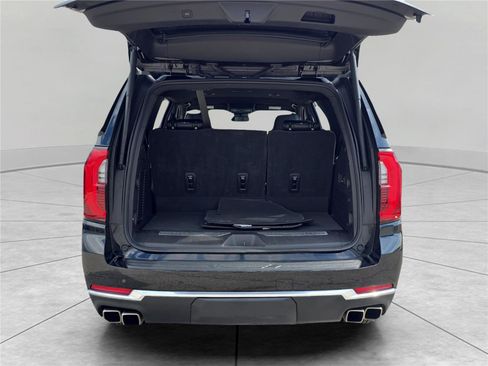 Used 2025 GMC Yukon Denali AWD/4WD image 27