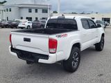 Used 2017 Toyota Tacoma TRD Sport image 3