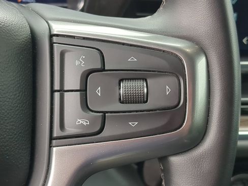 Used 2023 Chevrolet Silverado 1500 LT AWD/4WD image 20