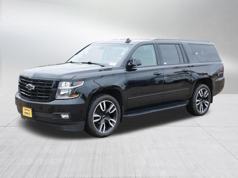 Used 2020 Chevrolet Suburban Premier AWD/4WD image 3
