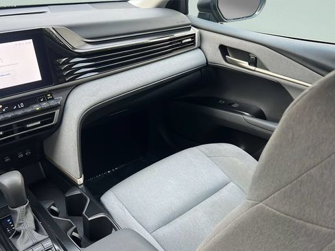 Used 2025 Toyota Camry LE w/ Convenience Package FWD image 12