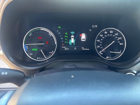 Used 2024 Toyota Sienna Limited AWD/4WD image 31