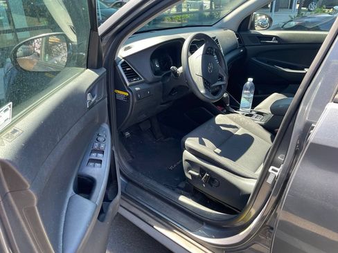 Used 2017 Hyundai Tucson SE w/ SE Popular Package 02 AWD/4WD image 10