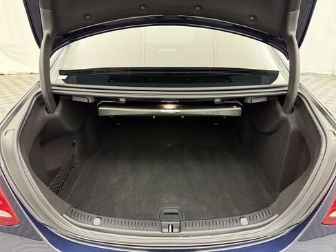 Used 2017 Mercedes-Benz E 300 4MATIC image 42