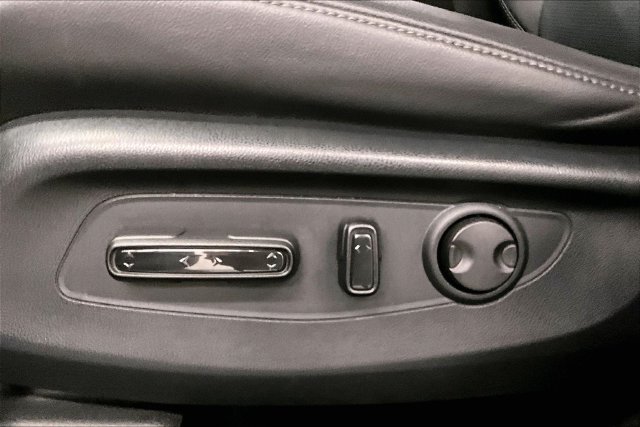 Used 2025 Honda CR-V EX-L image 32