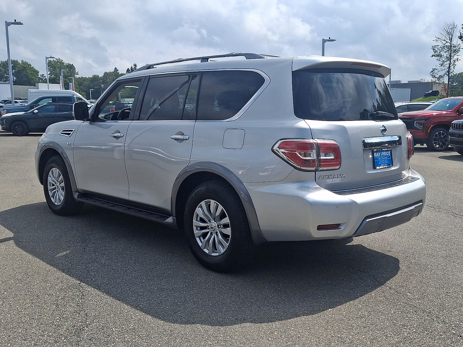 Used 2019 Nissan Armada SV w/ Driver Package AWD/4WD image 4