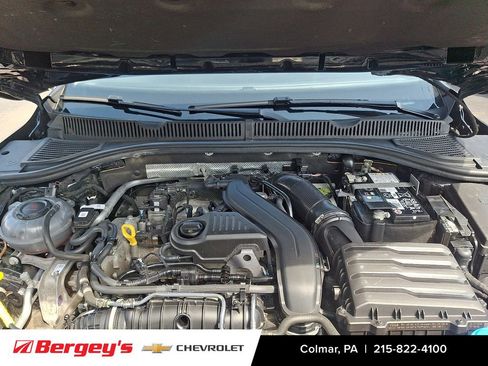 Used 2024 Volkswagen Jetta SE image 29