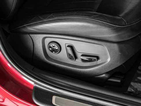 Used 2019 Genesis G80 3.3T Sport RWD image 41