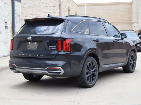 Used 2021 Kia Sorento SX FWD image 3