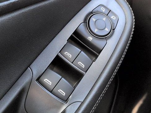 Used 2024 Buick Encore GX Sport Touring AWD/4WD image 21