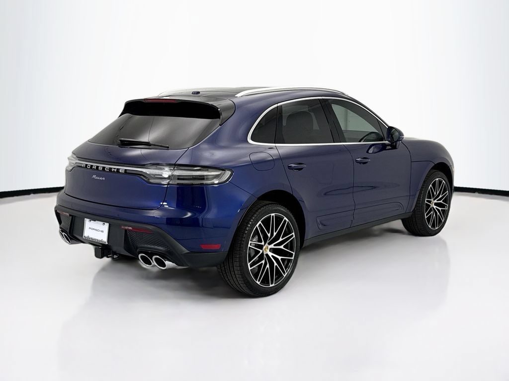 Used 2026 Porsche Macan AWD/4WD image 7