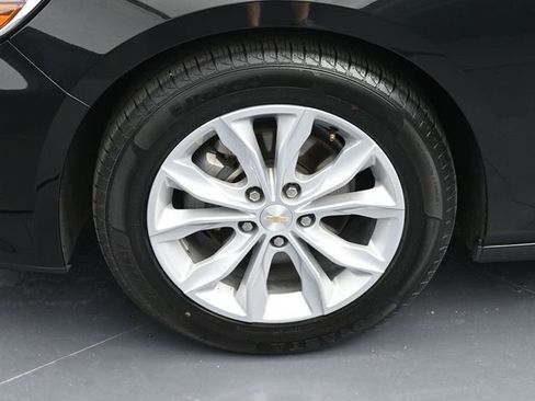 Used 2025 Chevrolet Malibu LT image 24