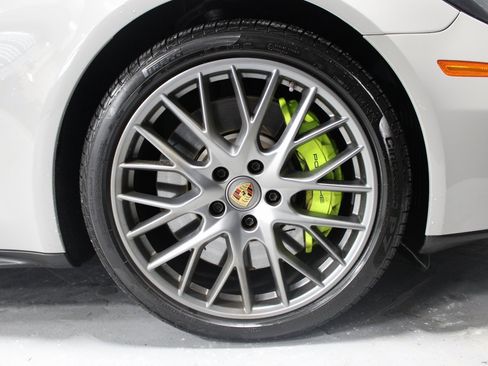Used 2023 Porsche Panamera 4S image 17