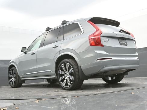 Certified 2024 Volvo XC90 T8 Plus w/ Protection Package Premier image 27