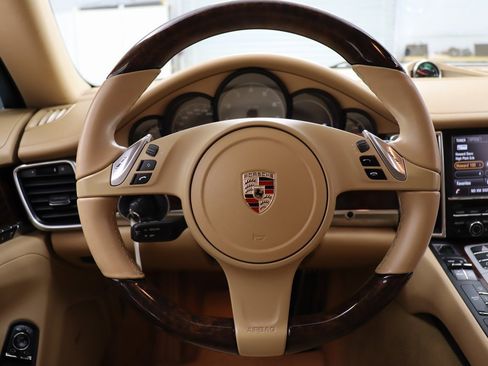 Used 2013 Porsche Panamera S w/ Premium Pkg Plus image 13